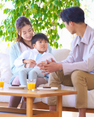 日本人家族の写真