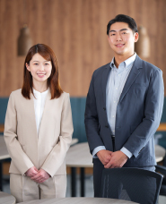 日本人ビジネスマンの写真